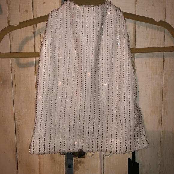 H:OURS Elise Top in White - Picture 6 of 8